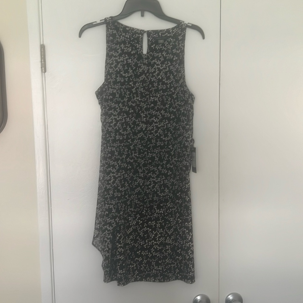 Tommy Hilfiger Dress - short, flowered overlay Size 8